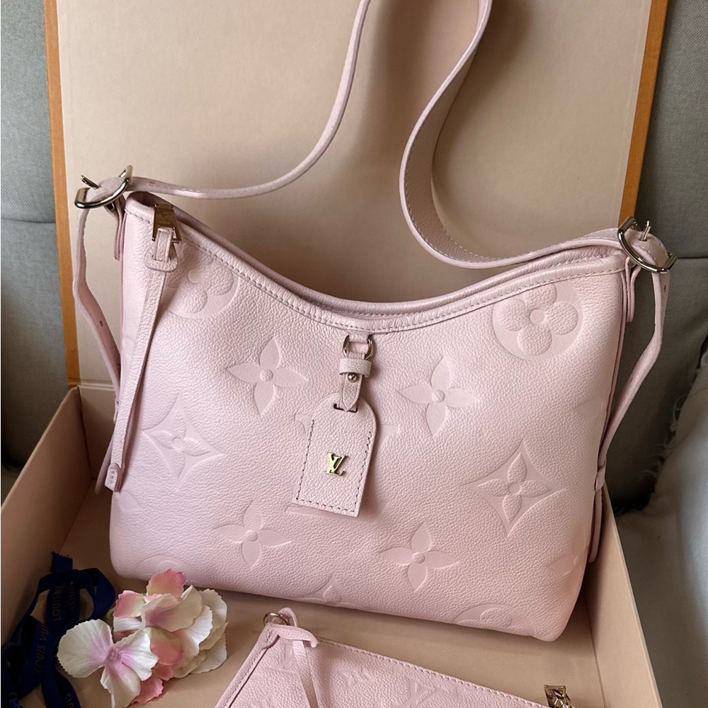 Louis Vuitton CarryAll PM🌸